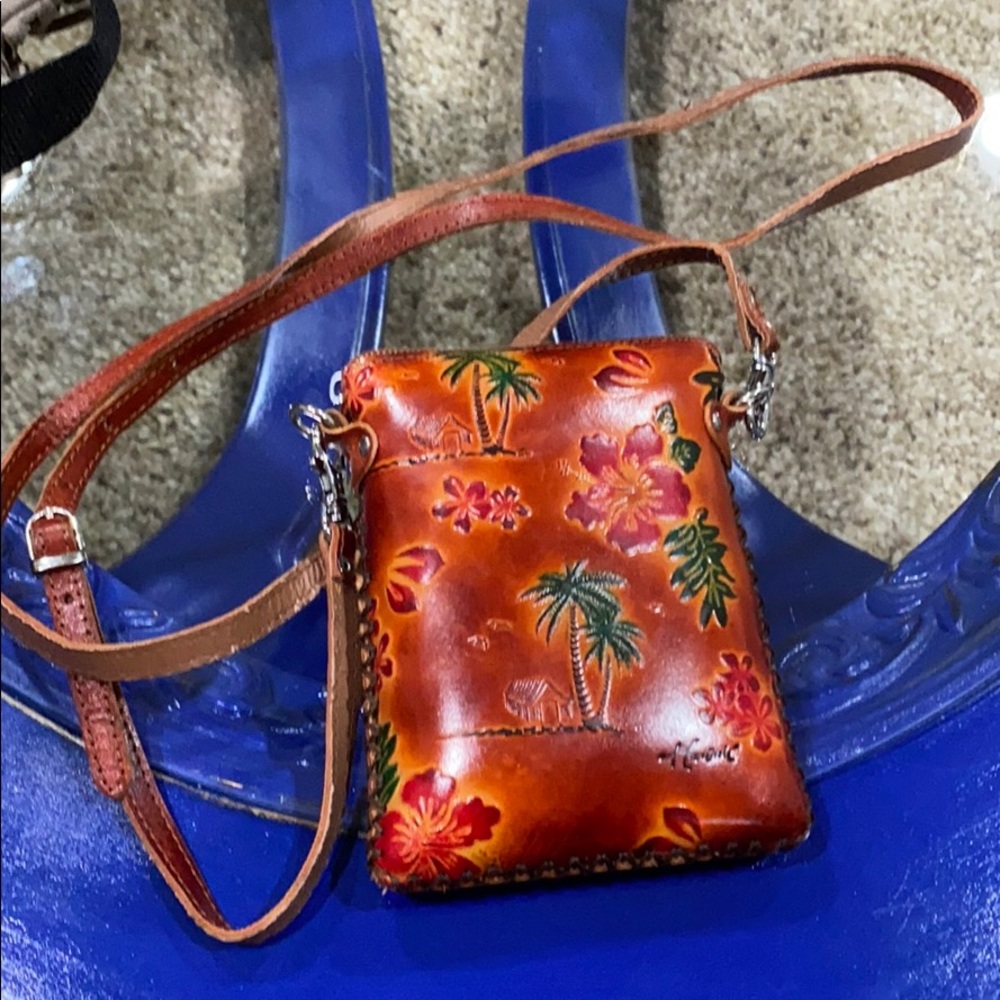 Crossbody bag